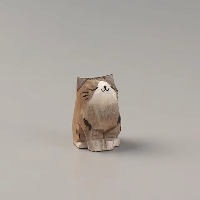 Grey cat